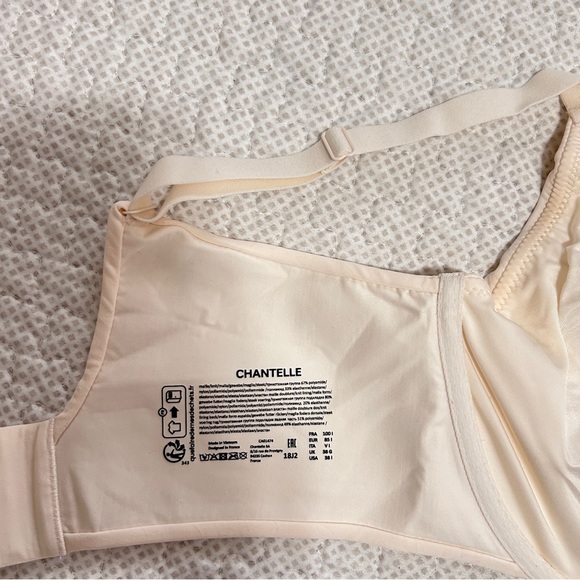 Chantelle bra ultra comfort Sz 38I - Picture 4 of 7